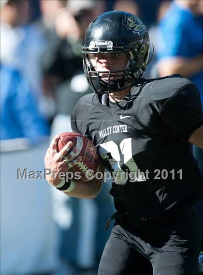 Thumbnail 3 in Santana vs Valley Center (CIF SDS D4 Final) photogallery.