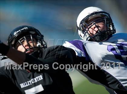 Thumbnail 2 in Santana vs Valley Center (CIF SDS D4 Final) photogallery.