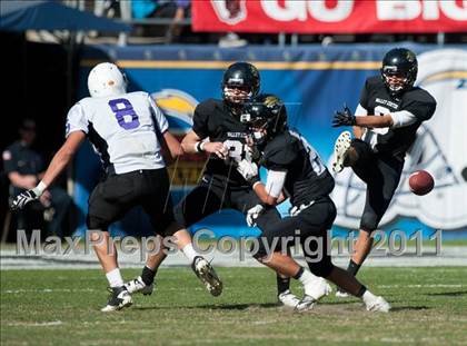 Thumbnail 2 in Santana vs Valley Center (CIF SDS D4 Final) photogallery.