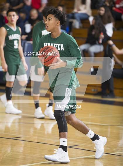 Thumbnail 2 in Holiday Hoops Ripon vs. Manteca photogallery.