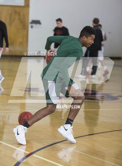 Thumbnail 1 in Holiday Hoops Ripon vs. Manteca photogallery.