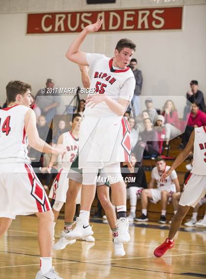 Thumbnail 2 in Holiday Hoops Ripon vs. Manteca photogallery.