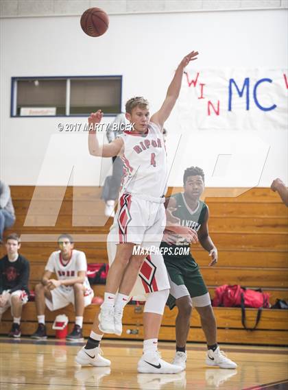 Thumbnail 2 in Holiday Hoops Ripon vs. Manteca photogallery.