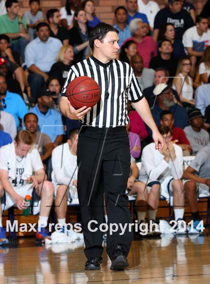 Thumbnail 3 in Loyola vs. Centennial (CIF SoCal Regional D1 Playoff) photogallery.