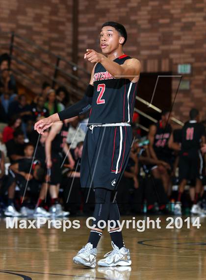 Thumbnail 3 in Loyola vs. Centennial (CIF SoCal Regional D1 Playoff) photogallery.