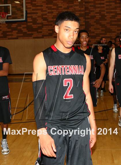 Thumbnail 3 in Loyola vs. Centennial (CIF SoCal Regional D1 Playoff) photogallery.
