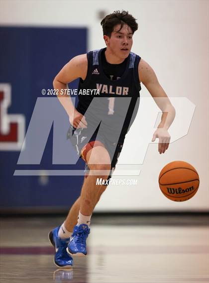 Thumbnail 2 in Valor Christian @ Chaparral photogallery.