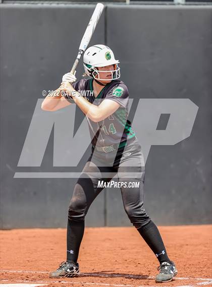 Thumbnail 1 in Keokuk vs Iowa City West (Varsity Classic) photogallery.