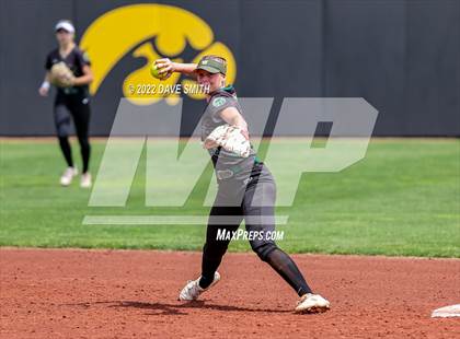 Thumbnail 1 in Keokuk vs Iowa City West (Varsity Classic) photogallery.