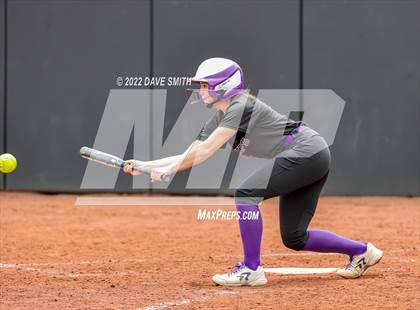 Thumbnail 3 in Keokuk vs Iowa City West (Varsity Classic) photogallery.