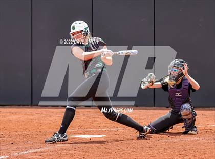 Thumbnail 2 in Keokuk vs Iowa City West (Varsity Classic) photogallery.