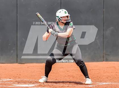 Thumbnail 3 in Keokuk vs Iowa City West (Varsity Classic) photogallery.