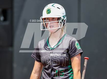 Thumbnail 1 in Keokuk vs Iowa City West (Varsity Classic) photogallery.