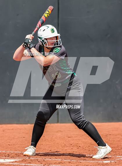 Thumbnail 1 in Keokuk vs Iowa City West (Varsity Classic) photogallery.