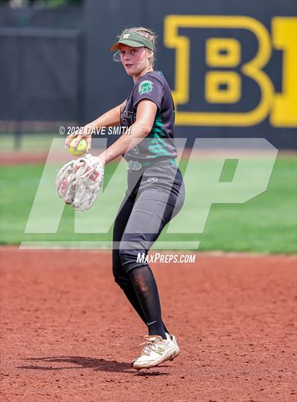 Thumbnail 1 in Keokuk vs Iowa City West (Varsity Classic) photogallery.