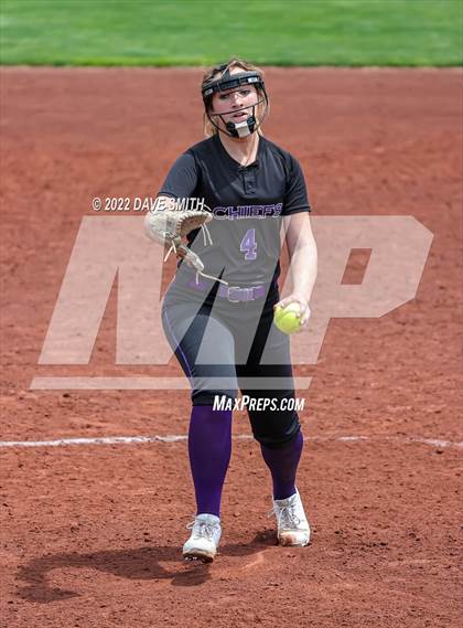 Thumbnail 3 in Keokuk vs Iowa City West (Varsity Classic) photogallery.