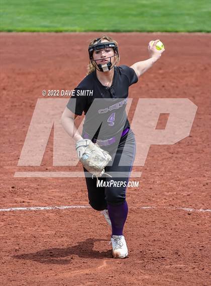 Thumbnail 2 in Keokuk vs Iowa City West (Varsity Classic) photogallery.