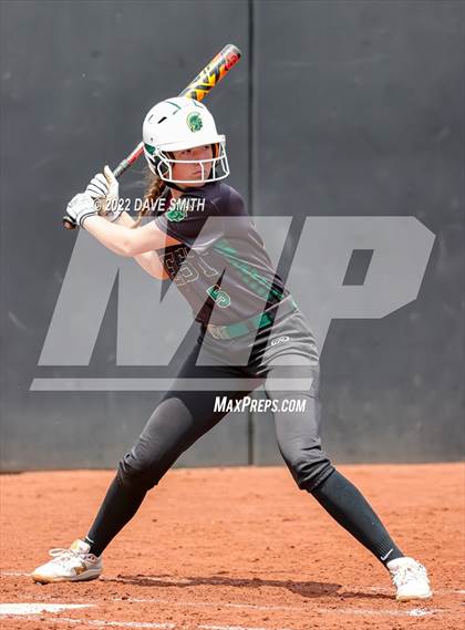 Thumbnail 1 in Keokuk vs Iowa City West (Varsity Classic) photogallery.