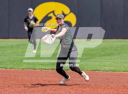Thumbnail 3 in Keokuk vs Iowa City West (Varsity Classic) photogallery.