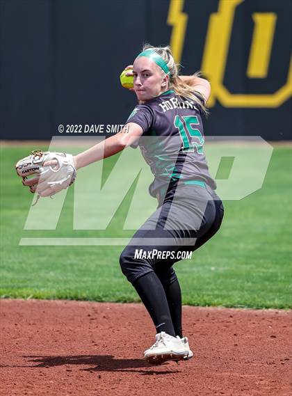 Thumbnail 3 in Keokuk vs Iowa City West (Varsity Classic) photogallery.