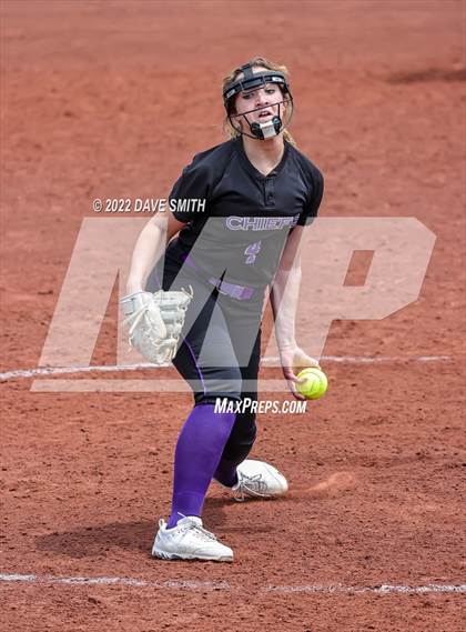 Thumbnail 2 in Keokuk vs Iowa City West (Varsity Classic) photogallery.