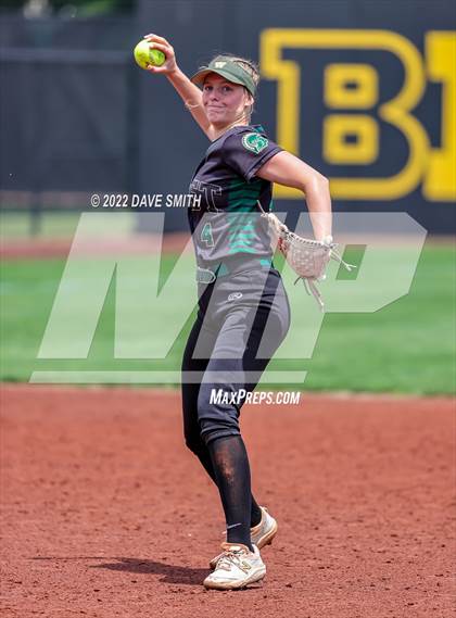 Thumbnail 2 in Keokuk vs Iowa City West (Varsity Classic) photogallery.