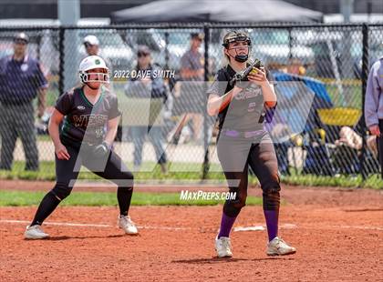 Thumbnail 1 in Keokuk vs Iowa City West (Varsity Classic) photogallery.