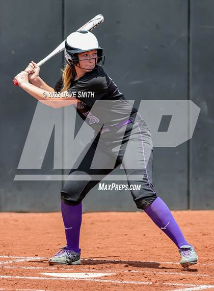 Thumbnail 2 in Keokuk vs Iowa City West (Varsity Classic) photogallery.