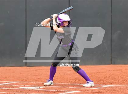 Thumbnail 2 in Keokuk vs Iowa City West (Varsity Classic) photogallery.