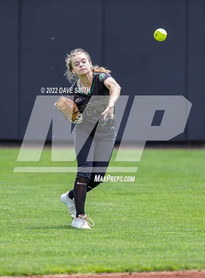 Thumbnail 3 in Keokuk vs Iowa City West (Varsity Classic) photogallery.