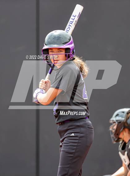 Thumbnail 2 in Keokuk vs Iowa City West (Varsity Classic) photogallery.