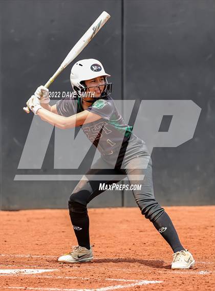Thumbnail 1 in Keokuk vs Iowa City West (Varsity Classic) photogallery.