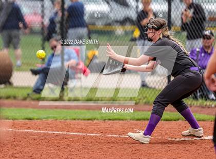 Thumbnail 3 in Keokuk vs Iowa City West (Varsity Classic) photogallery.