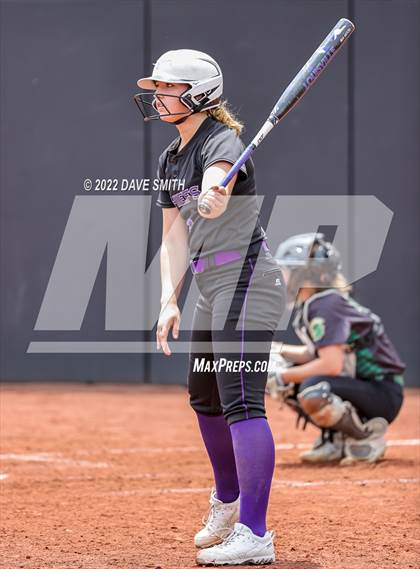 Thumbnail 1 in Keokuk vs Iowa City West (Varsity Classic) photogallery.