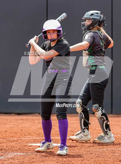 Thumbnail 1 in Keokuk vs Iowa City West (Varsity Classic) photogallery.
