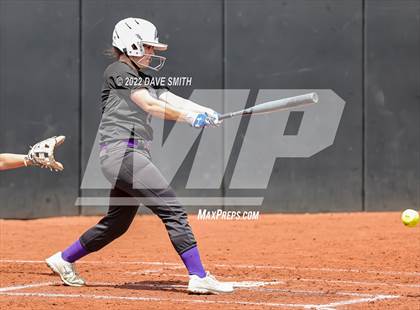 Thumbnail 1 in Keokuk vs Iowa City West (Varsity Classic) photogallery.