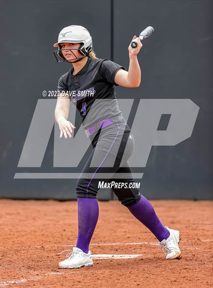 Thumbnail 2 in Keokuk vs Iowa City West (Varsity Classic) photogallery.