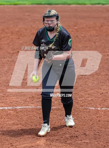 Thumbnail 1 in Keokuk vs Iowa City West (Varsity Classic) photogallery.