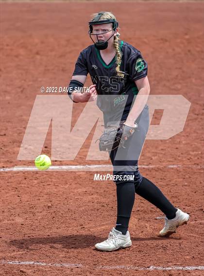 Thumbnail 3 in Keokuk vs Iowa City West (Varsity Classic) photogallery.