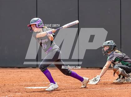 Thumbnail 2 in Keokuk vs Iowa City West (Varsity Classic) photogallery.