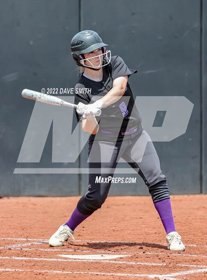 Thumbnail 1 in Keokuk vs Iowa City West (Varsity Classic) photogallery.