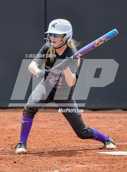 Thumbnail 2 in Keokuk vs Iowa City West (Varsity Classic) photogallery.