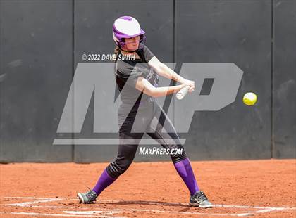 Thumbnail 2 in Keokuk vs Iowa City West (Varsity Classic) photogallery.