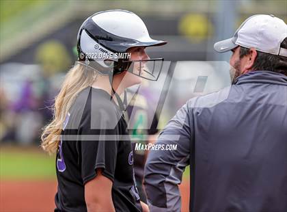 Thumbnail 3 in Keokuk vs Iowa City West (Varsity Classic) photogallery.