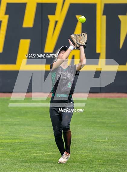 Thumbnail 1 in Keokuk vs Iowa City West (Varsity Classic) photogallery.