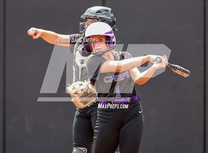 Thumbnail 2 in Keokuk vs Iowa City West (Varsity Classic) photogallery.