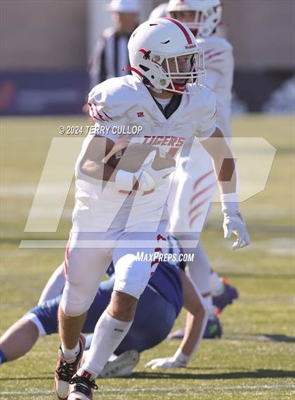 Thumbnail 3 in Milford vs. Beaver (UHSAA 1A Semifinal) photogallery.