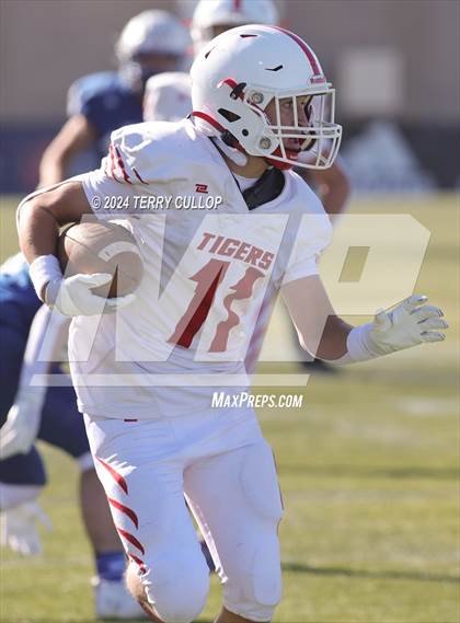 Thumbnail 1 in Milford vs. Beaver (UHSAA 1A Semifinal) photogallery.