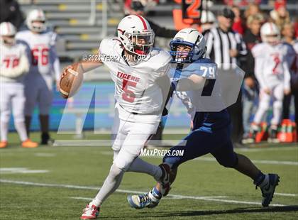 Thumbnail 1 in Milford vs. Beaver (UHSAA 1A Semifinal) photogallery.