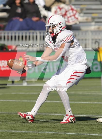 Thumbnail 2 in Milford vs. Beaver (UHSAA 1A Semifinal) photogallery.
